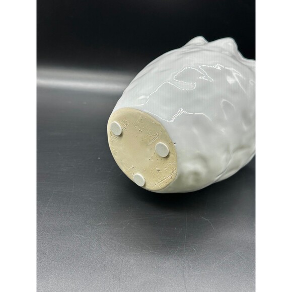 White Ceramic Kasper Vase Plant Pot Planter hammered details curved opening - Picture 4 of 7